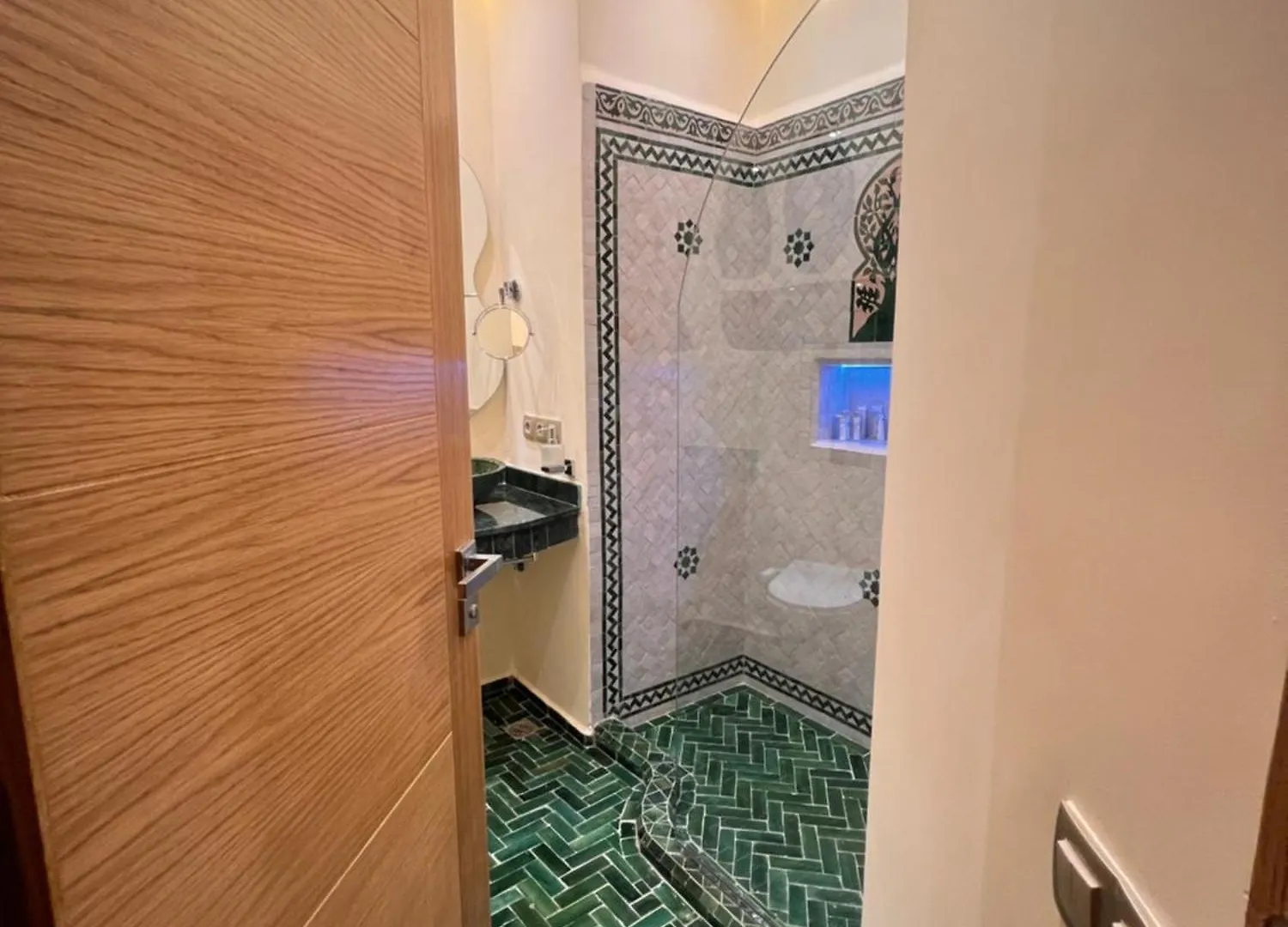 Riad Appart F3 Exceptionnel A Gueliz - A 5 Min De La Gare - Piscine, Wi-Fi Et Parking Au Coeur De Marrakech Marrakesh 0*,